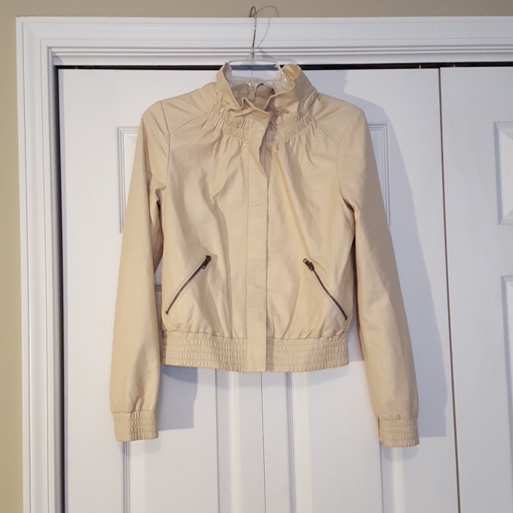 Hinge cream leather bomber jackets, size small EUC